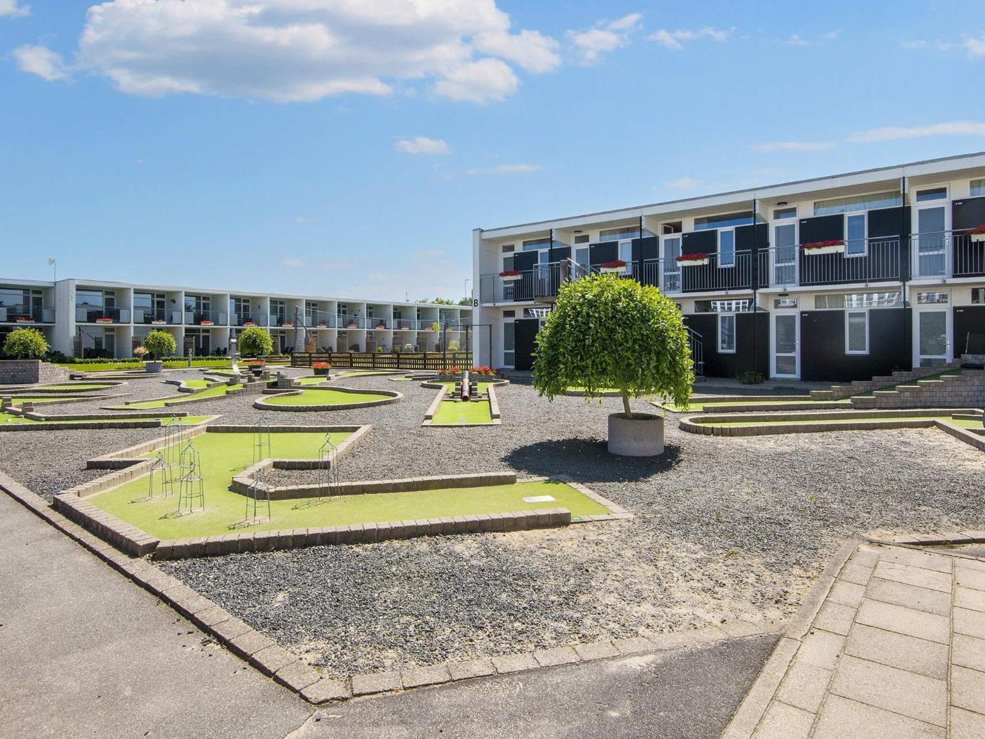 4 Person Holiday Home On A Holiday Park In Glesborg Esterno foto