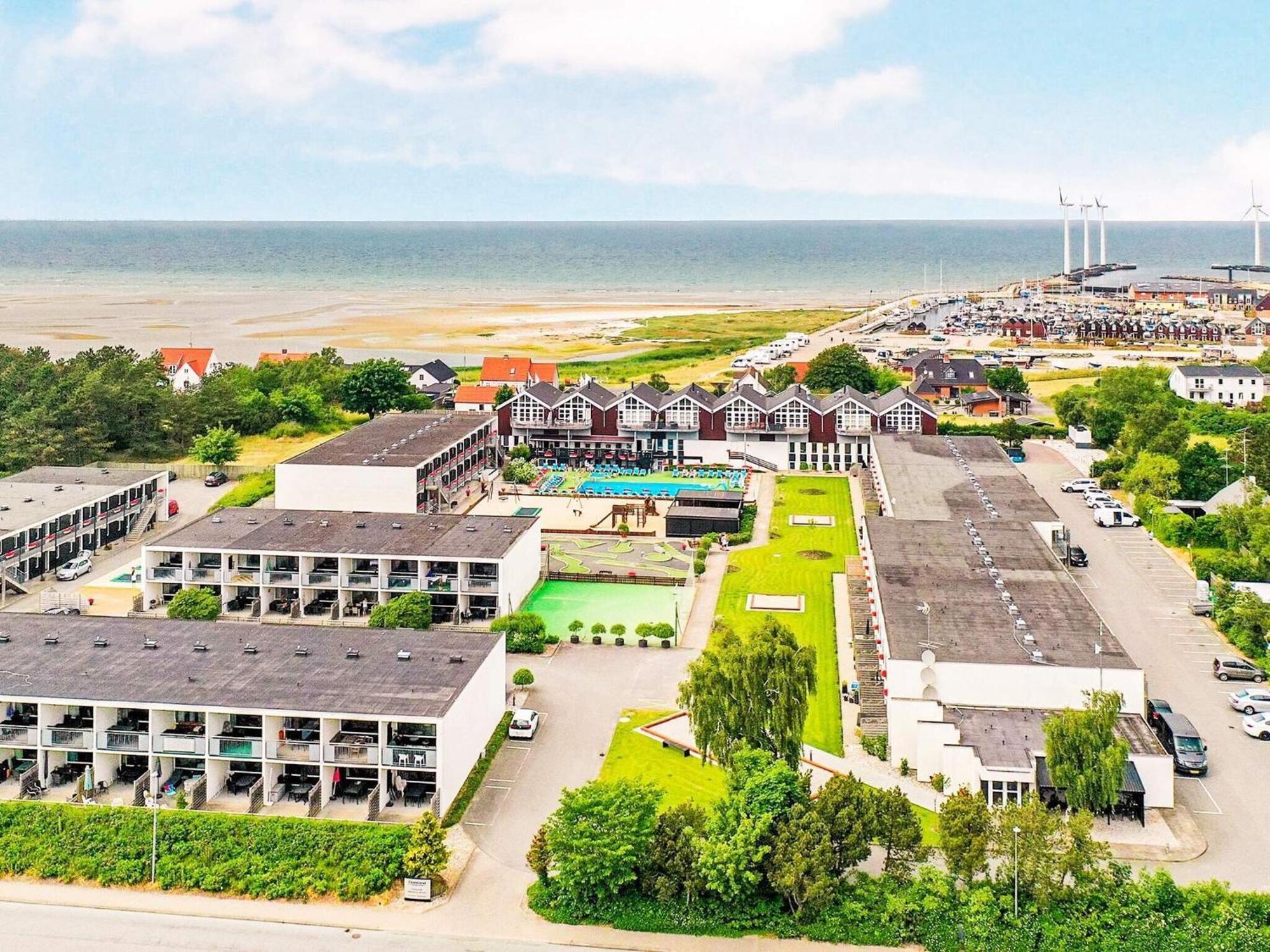 4 Person Holiday Home On A Holiday Park In Glesborg Esterno foto